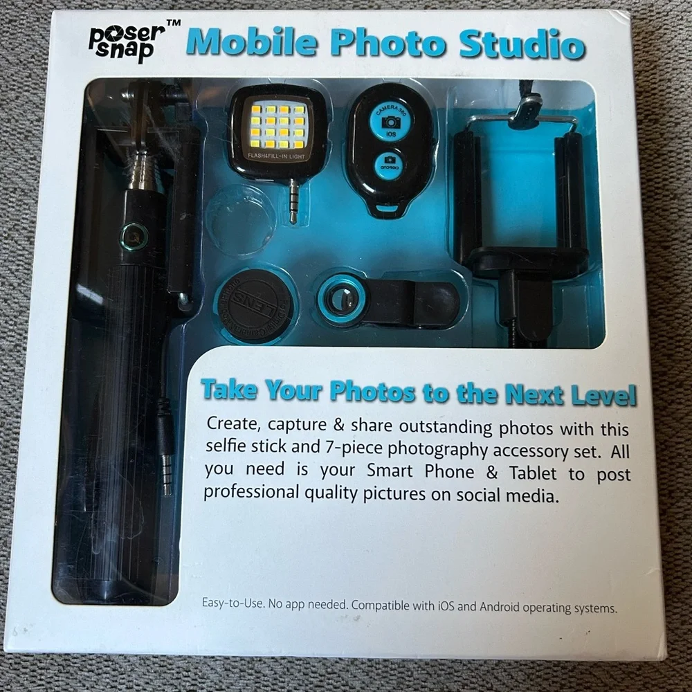 NWT Mobile Photo Studio Black 7 Piece Smartphone IPad Accessory Kit Selfie Stick